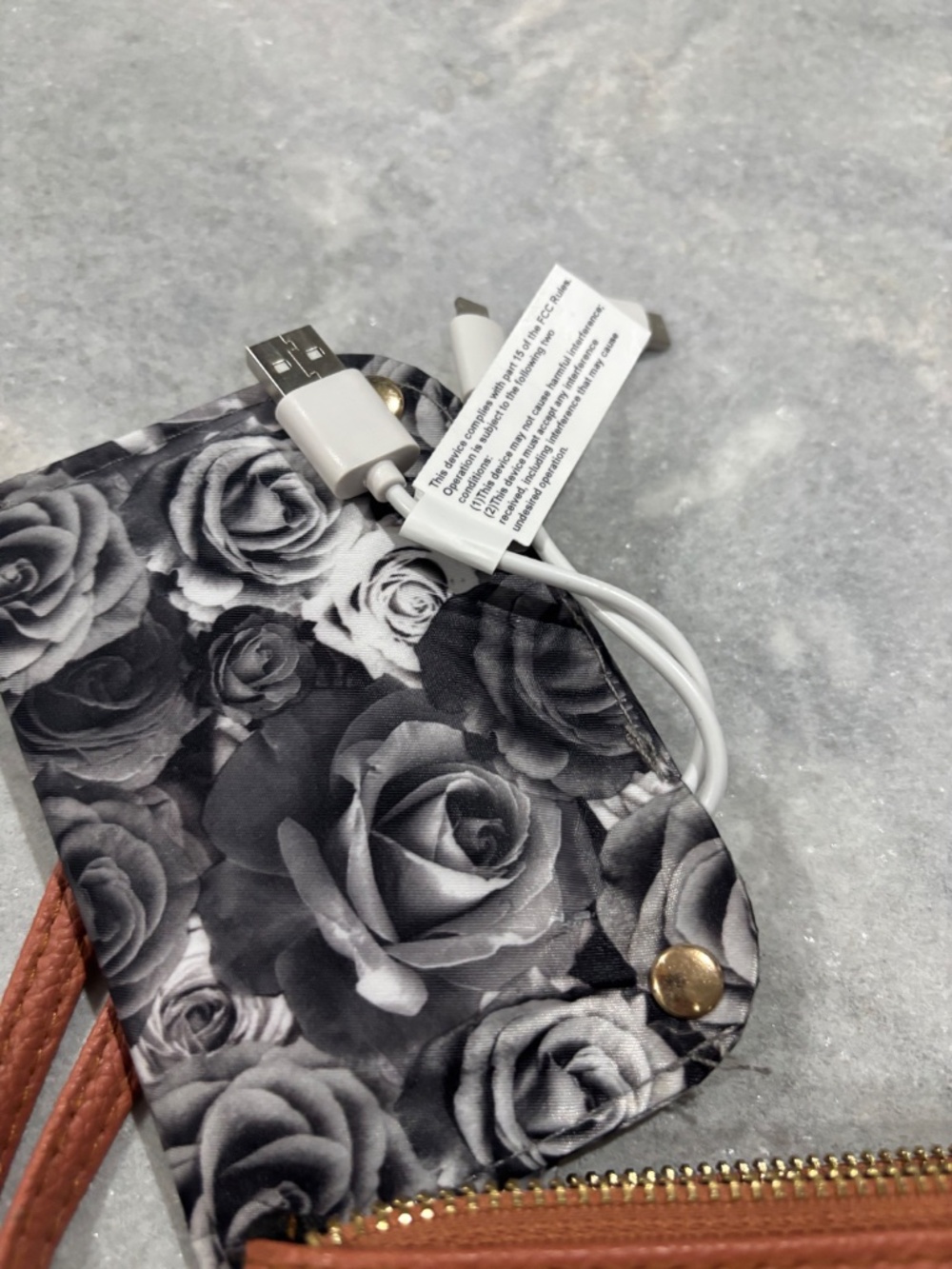 LEATHER WRISTLET - Picture 6 of 7